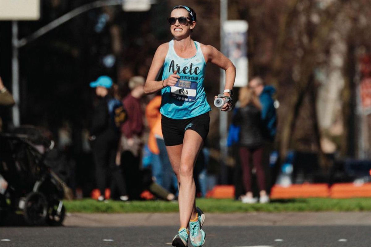 Esta corredora se hace caca encima en una maratón y consigue su mejor marca