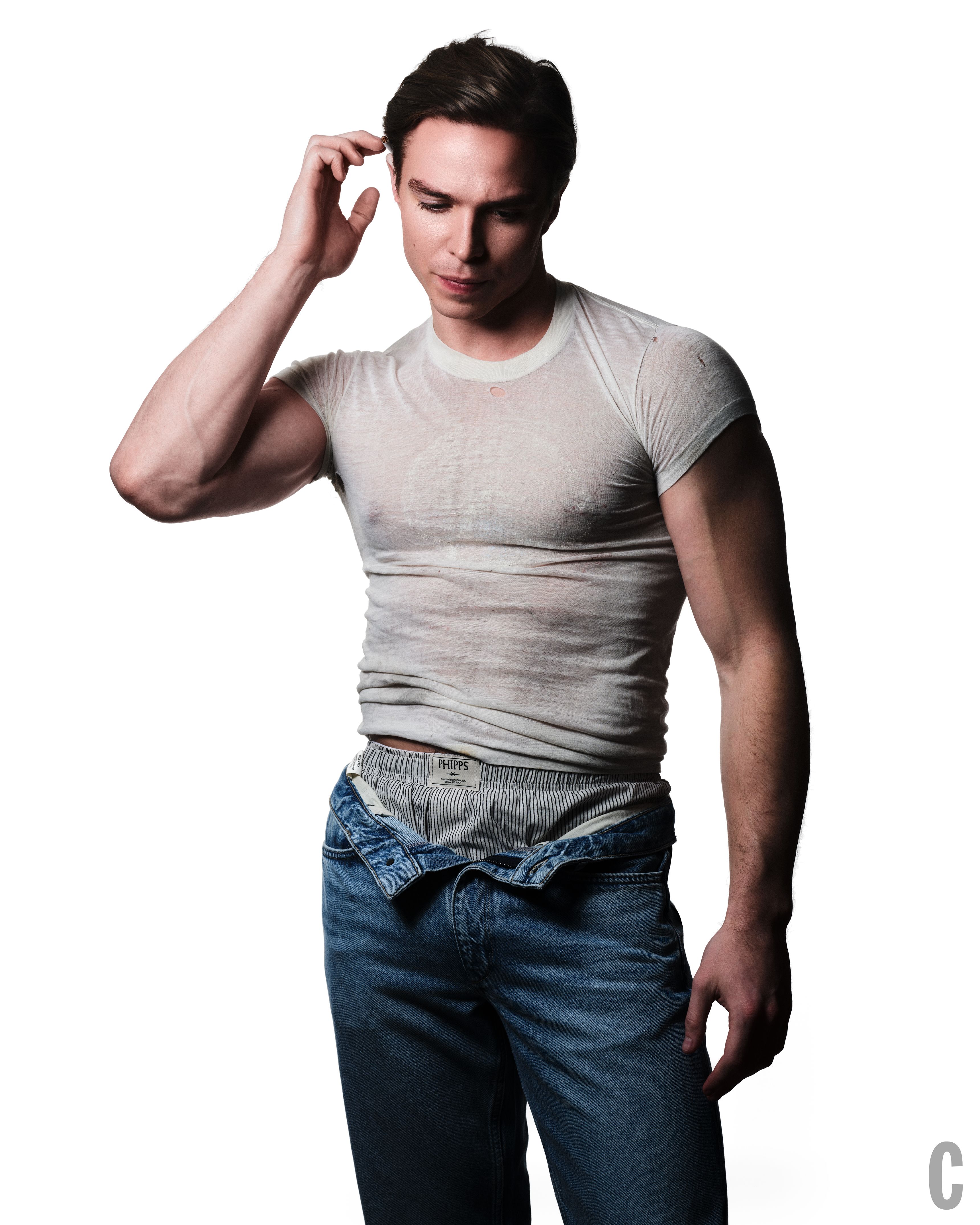 cos060125centerfold-images-watermarked-4-682e27d1102d2.jpg