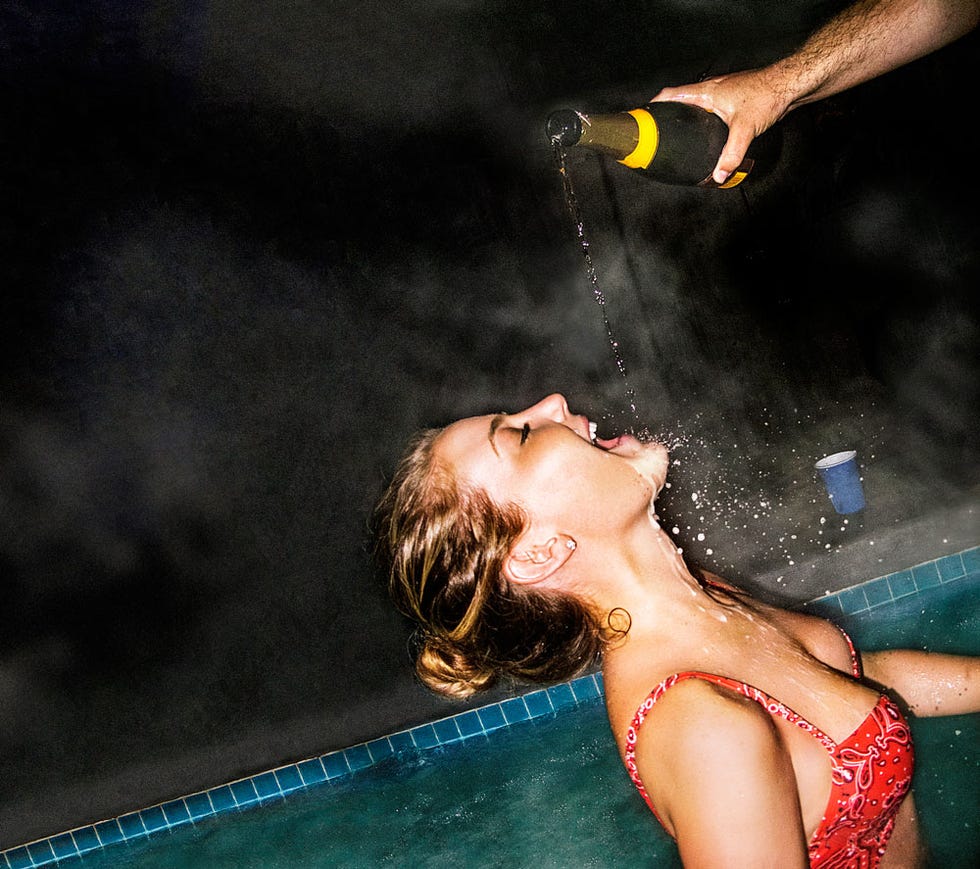 Why So Many Young People Think They Need Booze to Have Sex