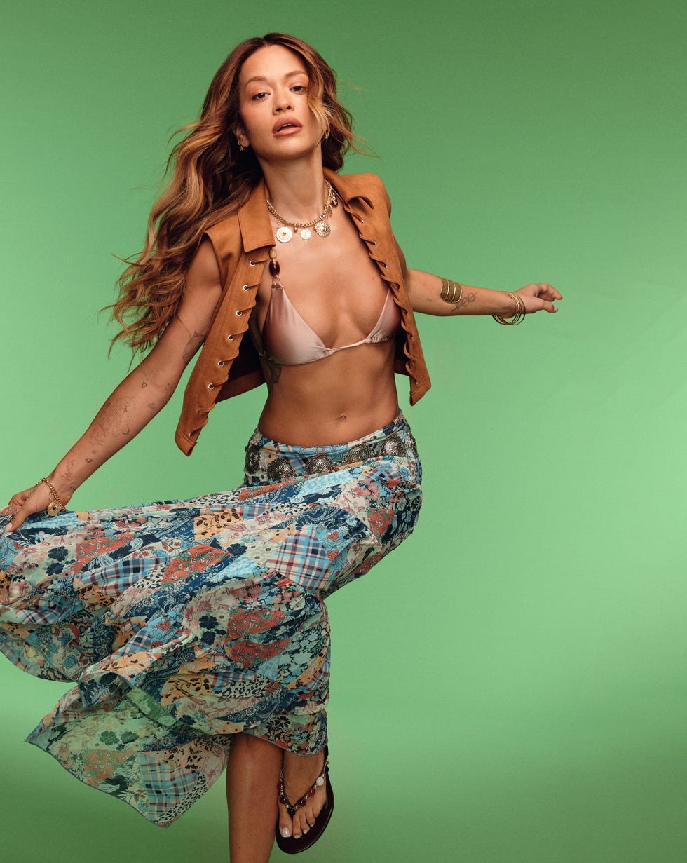 cosmo-rita-ora-cover0057-6895e7b50a6a4.j