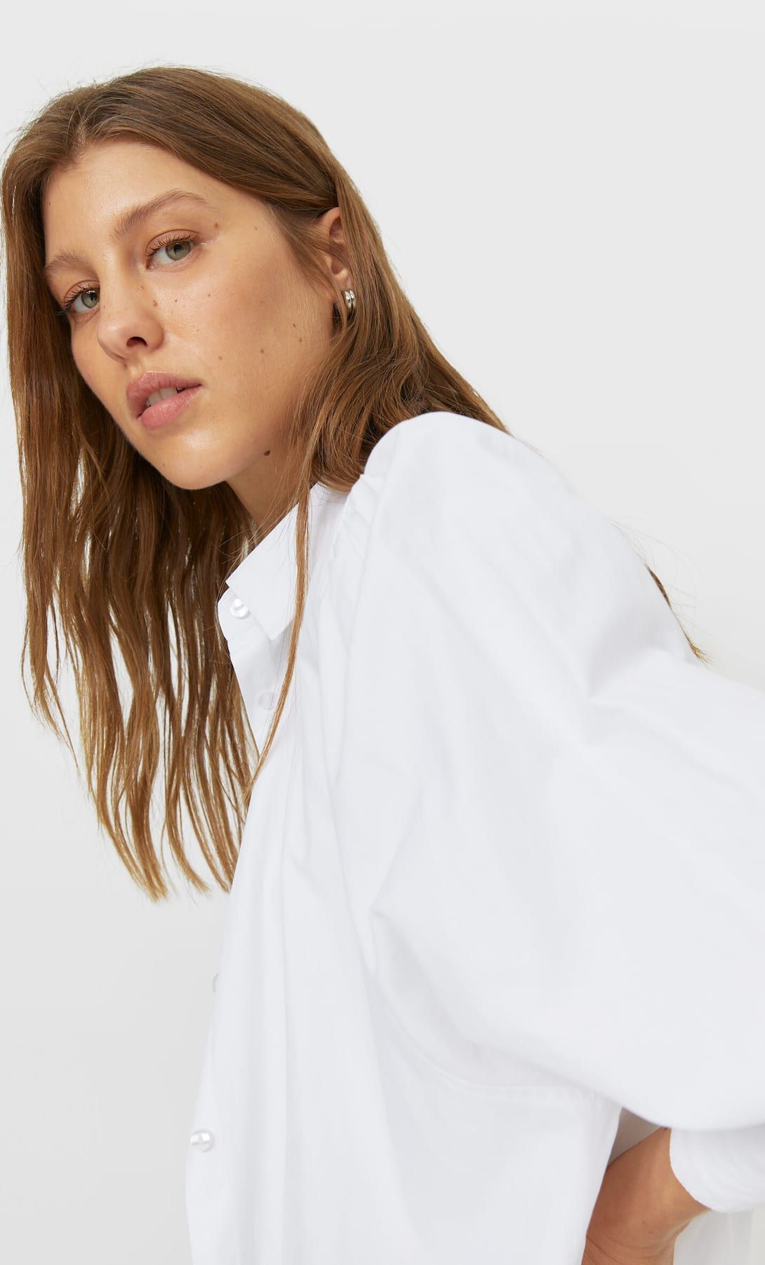 Camisa blanca outlet larga mujer stradivarius