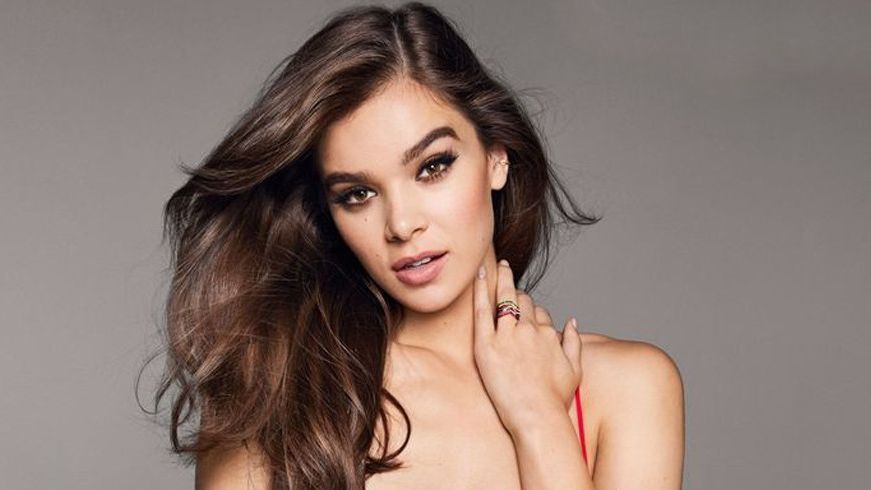 preview for Behind the Scenes of Hailee Steinfeld's Cover Shoot