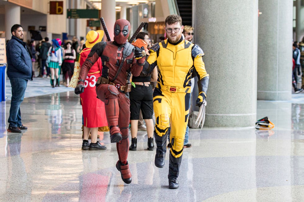 couples halloween costumes deadpool and wolverine