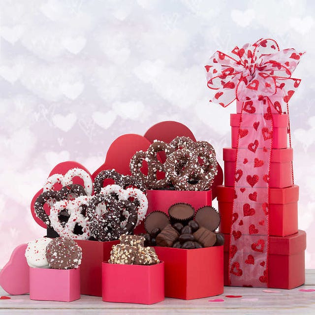 Large Pounding Hearts Valentine Basket