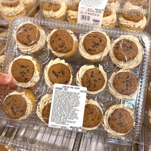 Costco Just Released Cookies And Cream Cupcakes That Give You Three Desserts  In One
