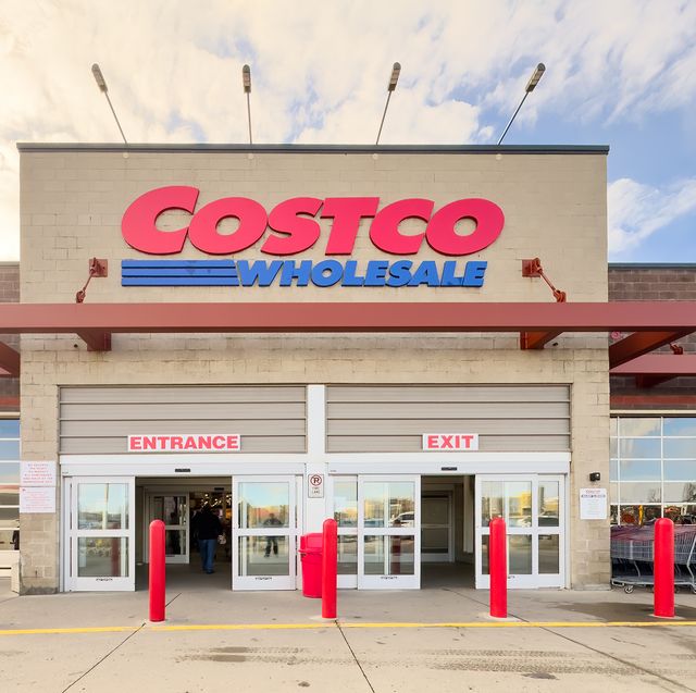 a costco wholesale entrance store warehouse store in sarcee trail nw, calgary