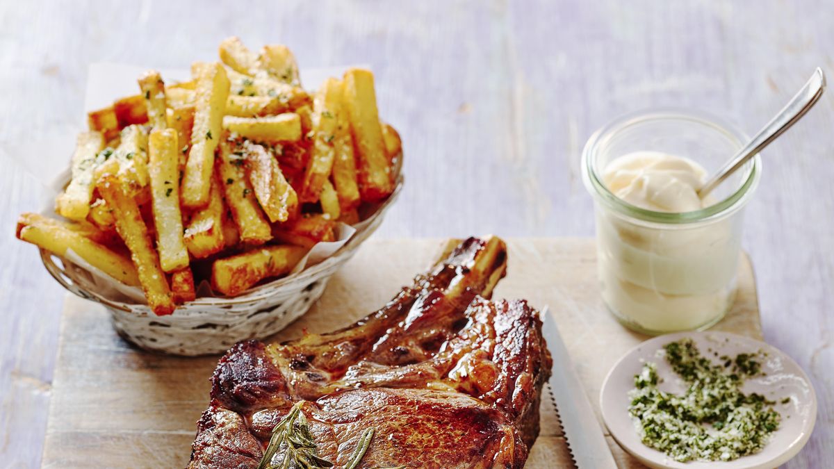 Côte De Boeuf with Béarnaise and Chips