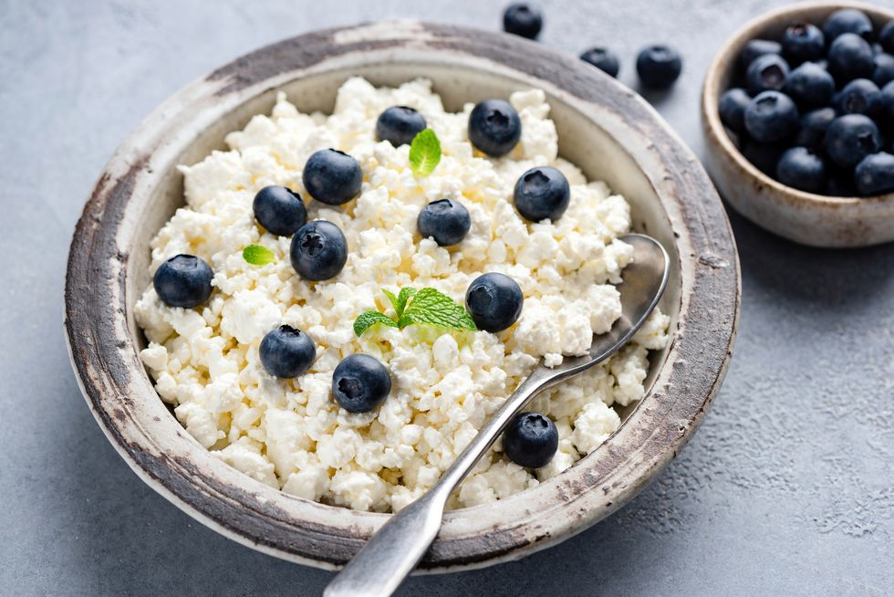 what to eat before a run cottage cheese and berries