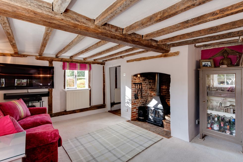 Grade II Listed Thatched Cottage For Sale in Colchester, Essex