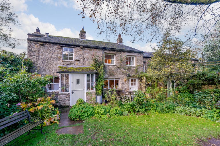 17th Century Stone Cottage For Sale In The Yorkshire Dales