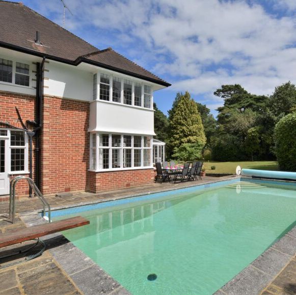 cottages with pools, holiday cottages with pools