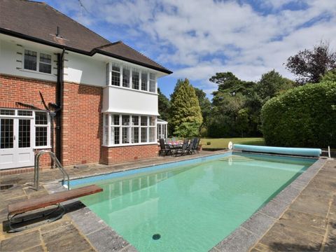 cottages with pools, holiday cottages with pools