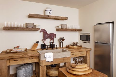 country cottage open shelving kitchen