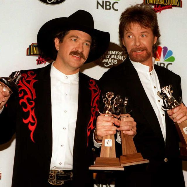 country music artists ronnie dunn(l) and kix brook