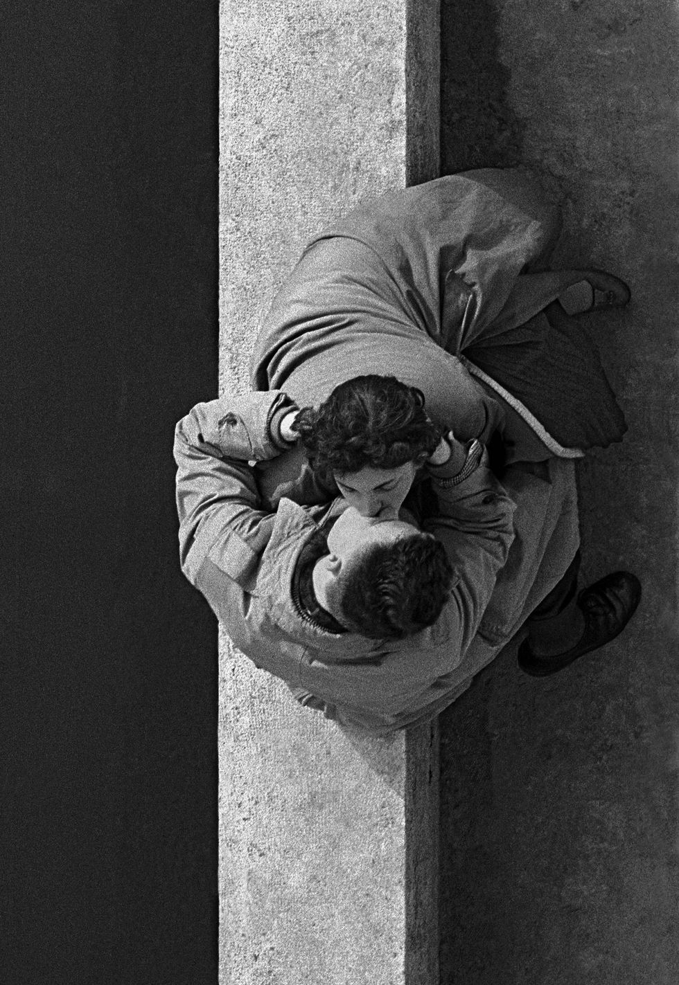 kiss, couple, Frank Horvat, Parigi, fashion photography,
