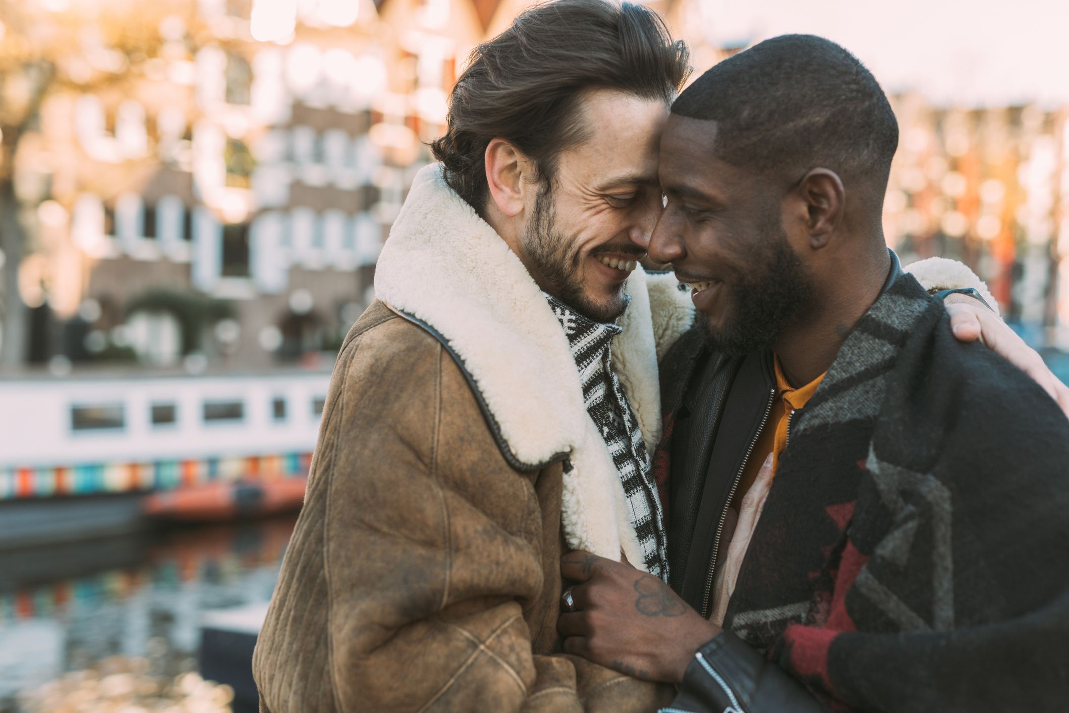 13 Dating Apps for Gay and Bisexual