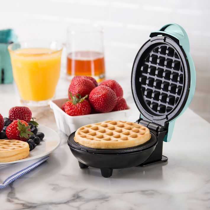 Dash Set of 3 Mini Pizzelle Makers(Modern Holiday) 