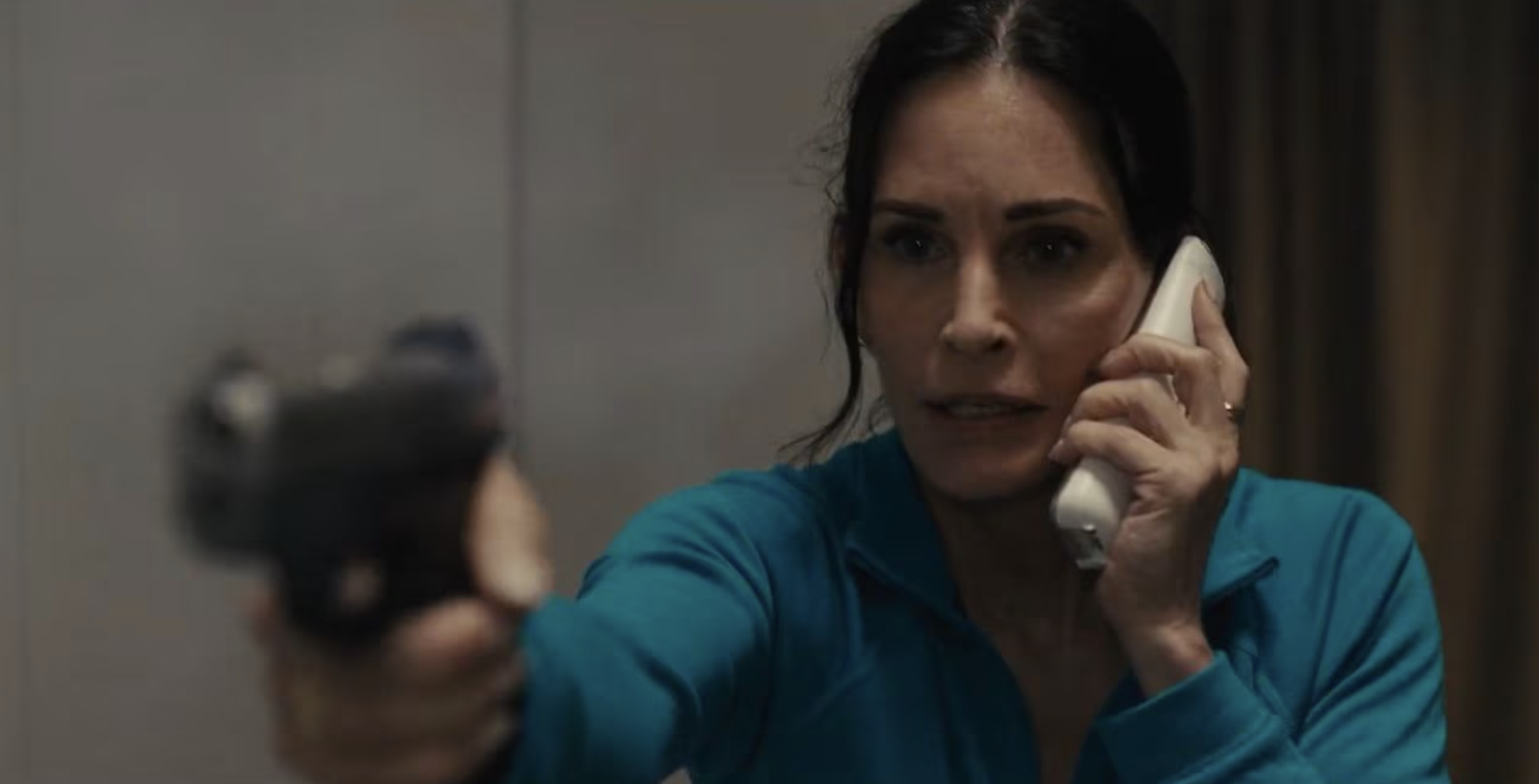 Courteney Cox takes a call from Ghostface in final 'Scream 6' trailer:  Watch here - Good Morning America