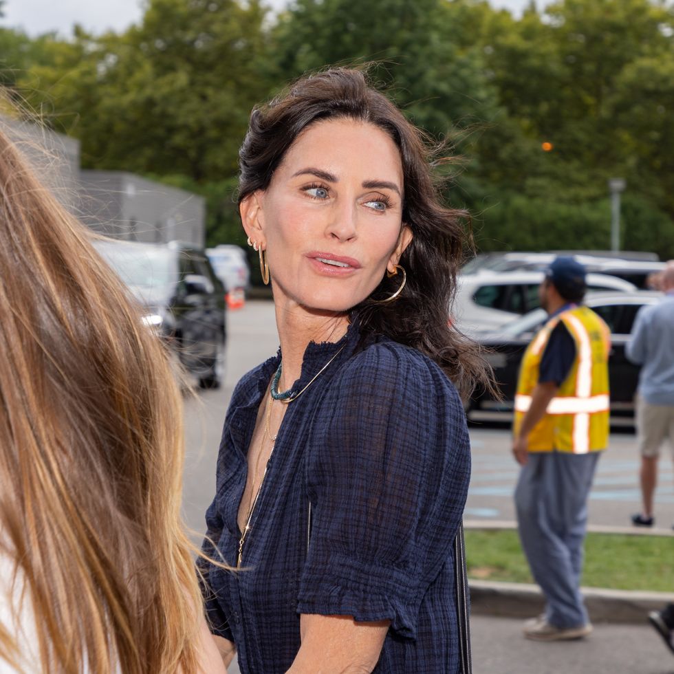 friends cast then and now courtney cox now