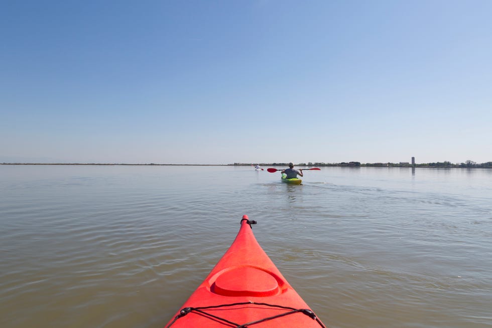 Kayak, Vehicle, Boat, Kayaking, Boating, Watercraft, Sea kayak, Outdoor recreation, Recreation, Water sport, 
