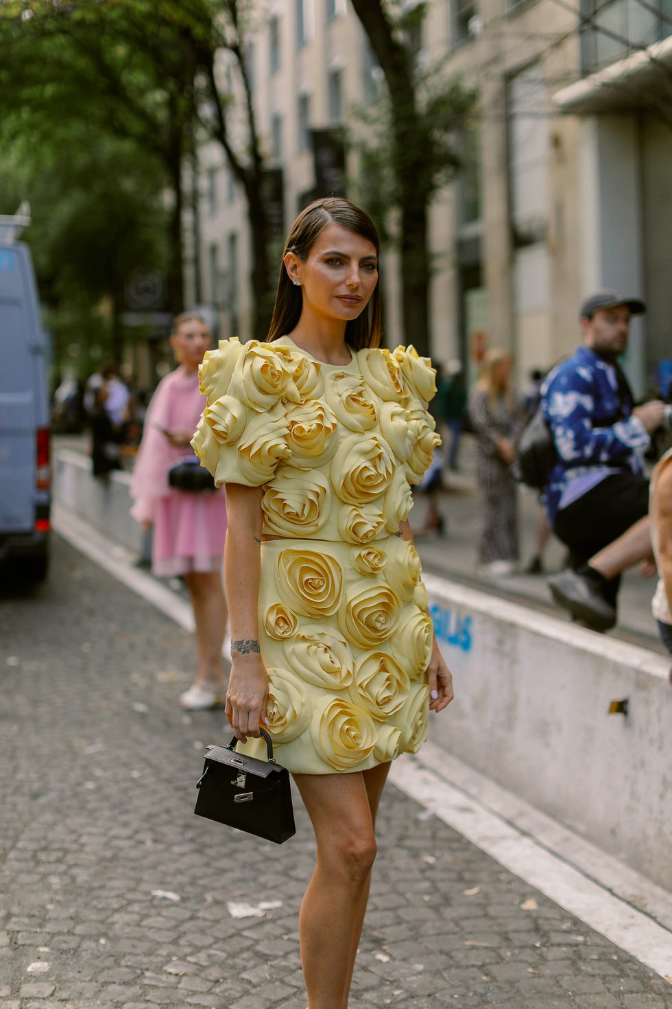 couture 23 street style credit courtesy of pierguido grasssano