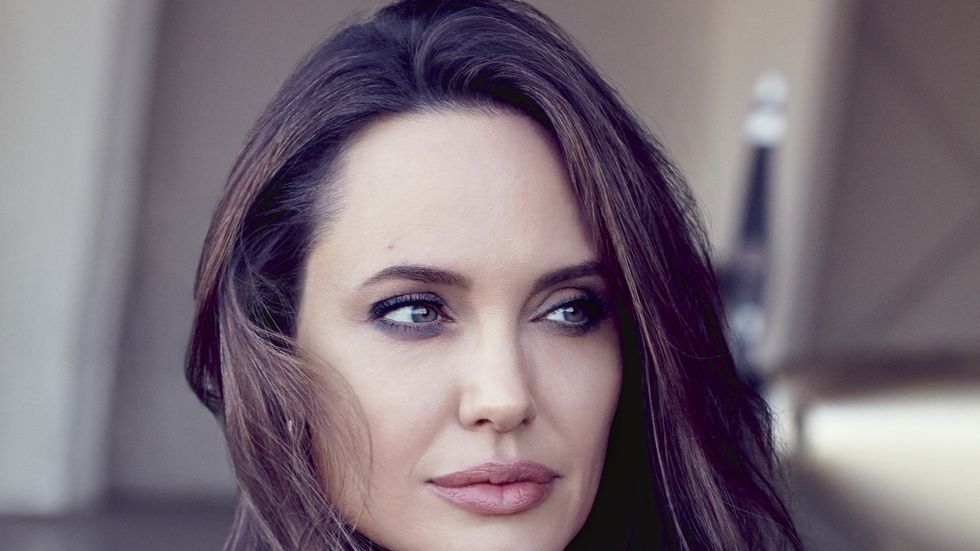Angelina Jolie's transformation over the years, Gallery