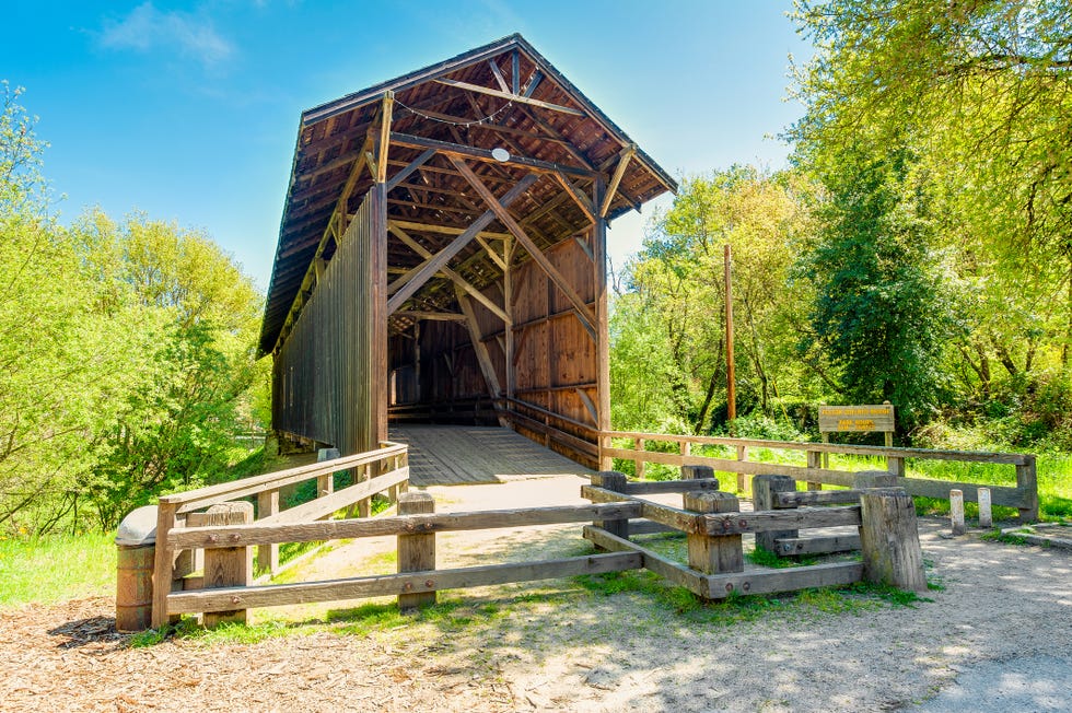 15 Best Covered Bridges in the US - Most Beautiful Covered Bridges in ...