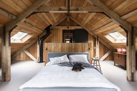 primary bedroom in berkshire, england home designed by london based architecture and interiors firm mclaren

bed amode
carpet gilt edge carpets
lights astro lighting