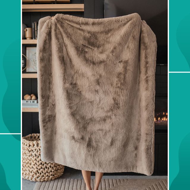Meet Cozy Earth's New Cuddle Blanket — AKA the Addition Your