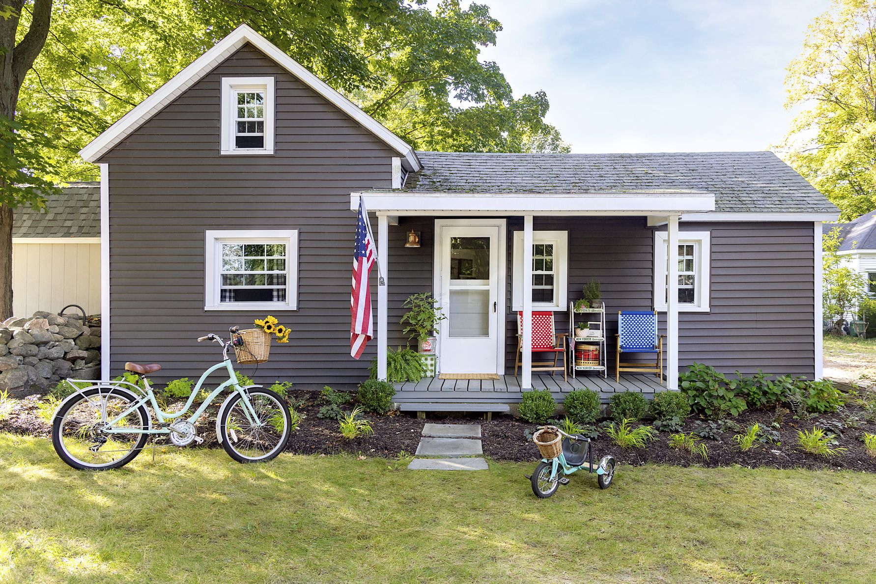 Small Houses   Cozy Lake Cabin Michigan Exterior 1661195067 