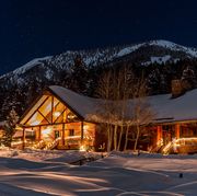 cozy winter cabins