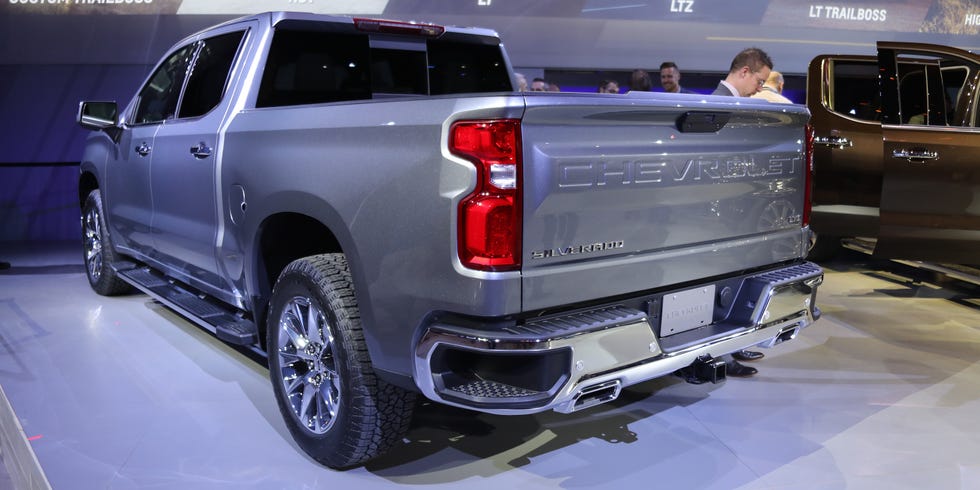 2019 Chevrolet Silverado Revealed - Chevy Silverado Specs, Price & Photos