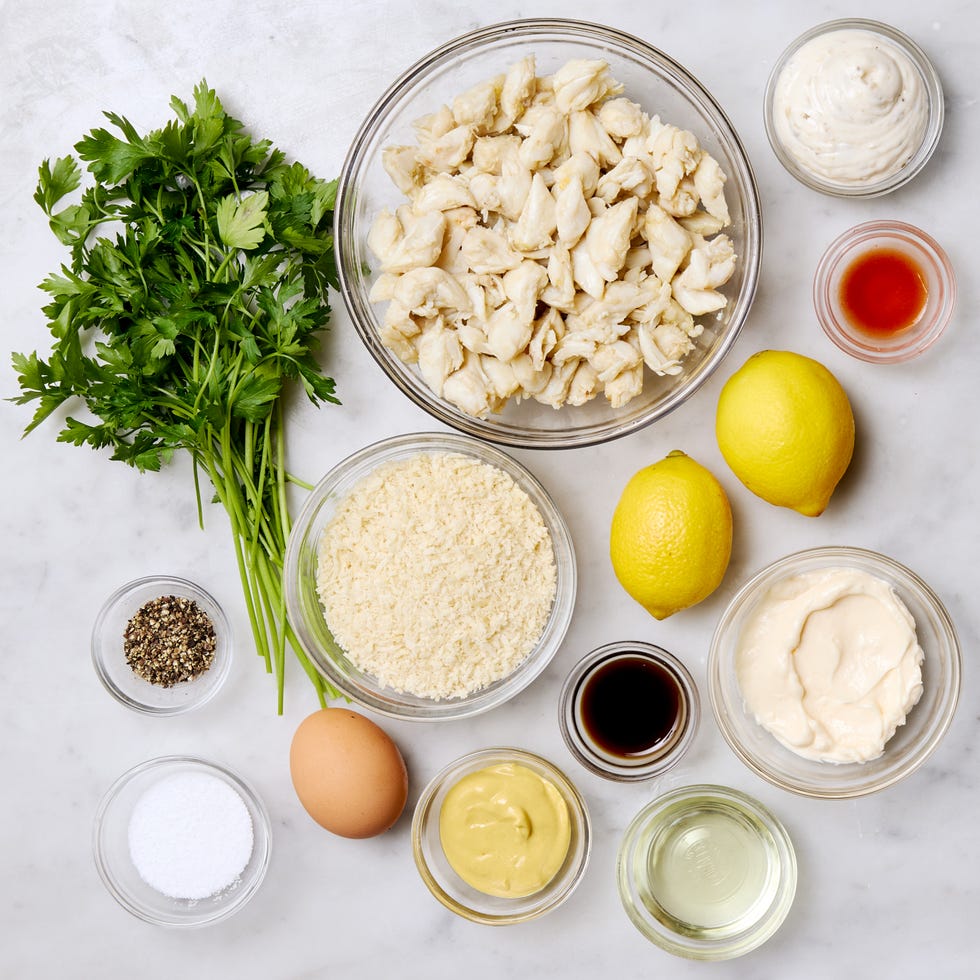 crab cakes stills