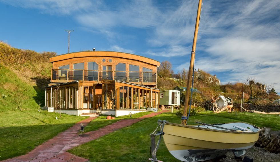 the crab house for sale in johnshaven, kincardineshire