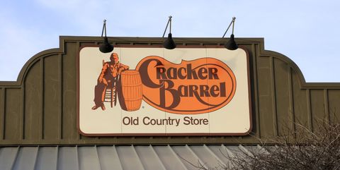 cracker barrel store and restaurant entrance sign