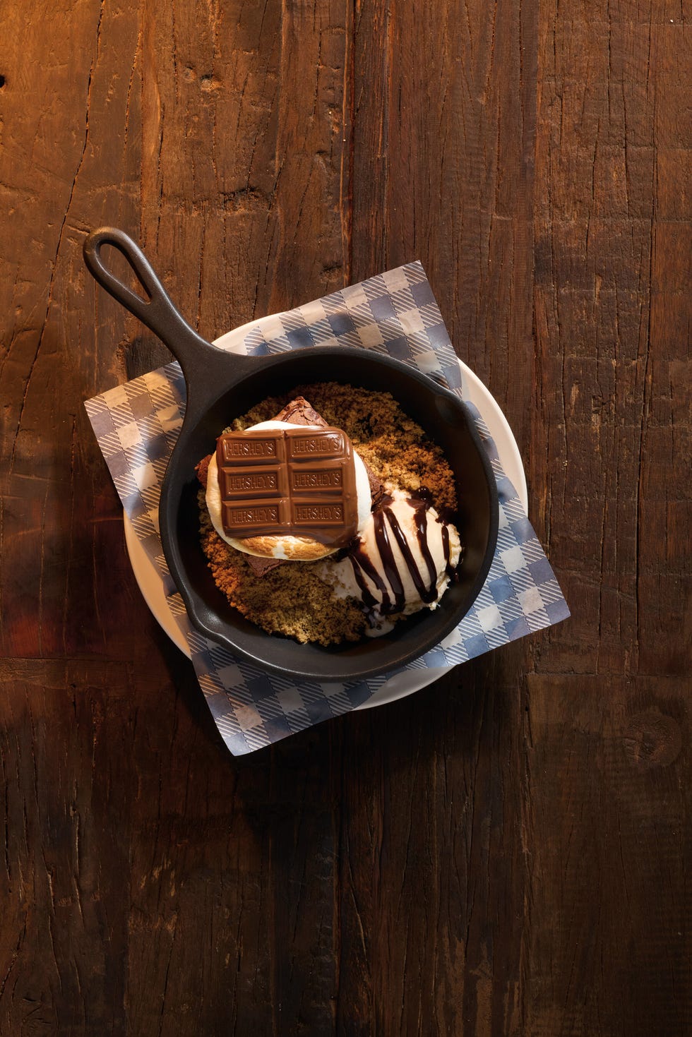 cracker barrel's new s’mores brownie skillet