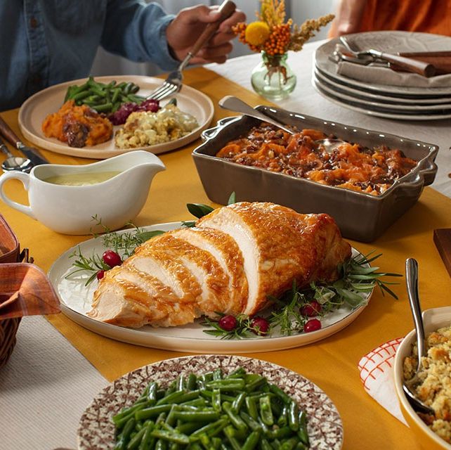 cracker barrel thanksgiving meal with turkey and sides