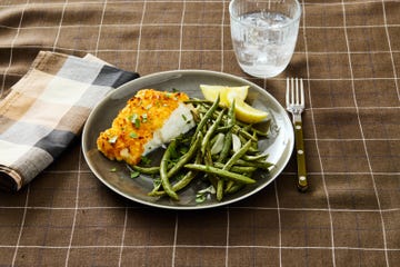 pioneer woman cracker crusted cod with green beans