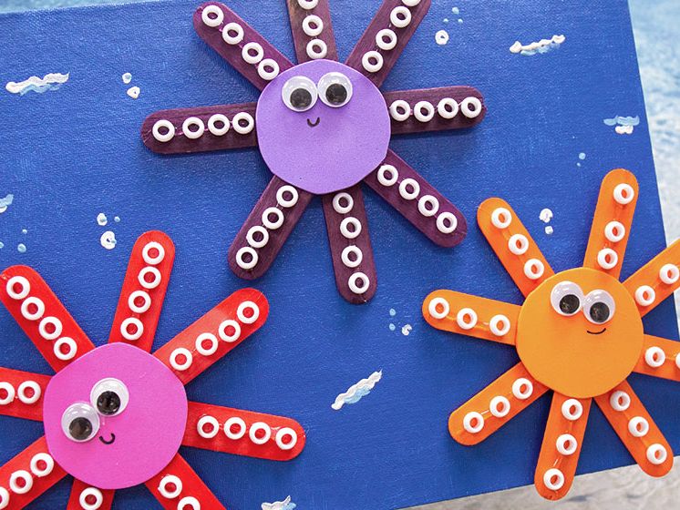 https://hips.hearstapps.com/hmg-prod/images/craft-stick-octopus-main-how-to-image-1626188536.jpeg?crop=0.8169219547775346xw:1xh;center,top&resize=1200:*