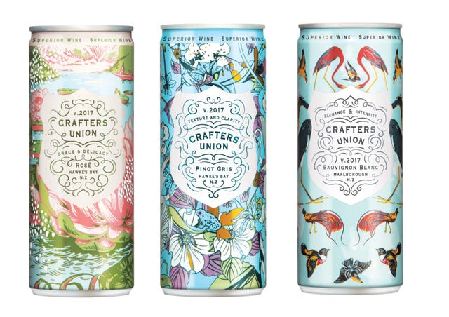 Drinkware, Highball glass, Fictional character, Wildflower, 
