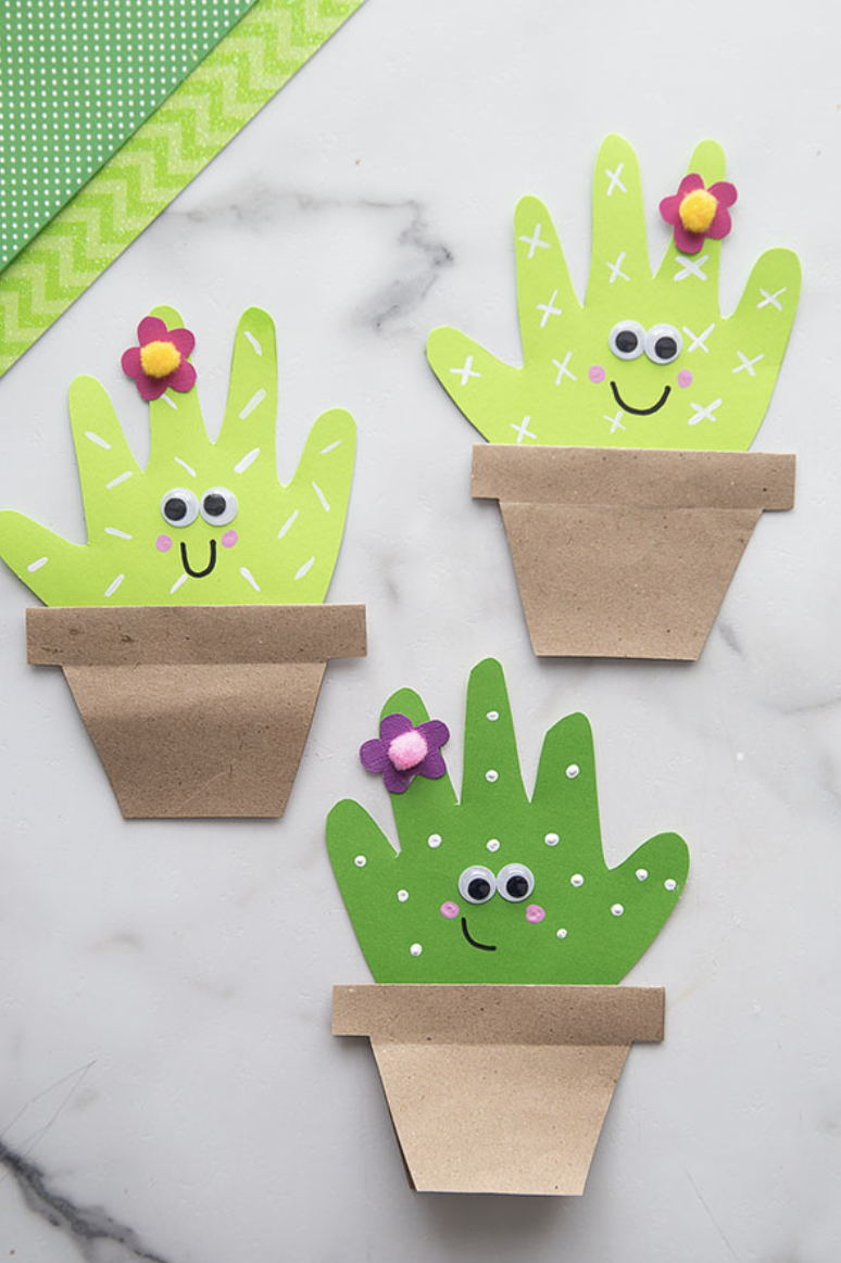 7 Easy Crafts for 3-Year-Olds That Promote Learning