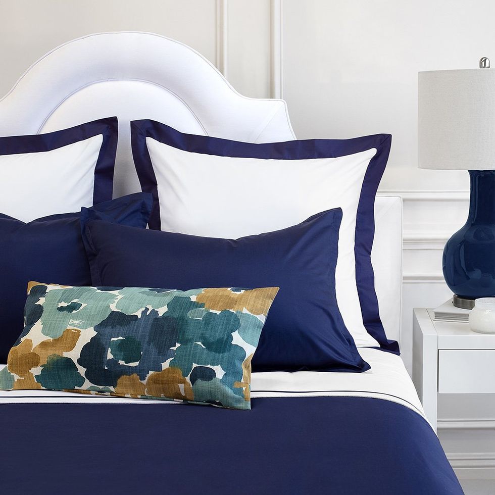 Bedding, Blue, Pillow, Bed sheet, Furniture, Textile, Duvet cover, Throw pillow, Cushion, Duvet, 