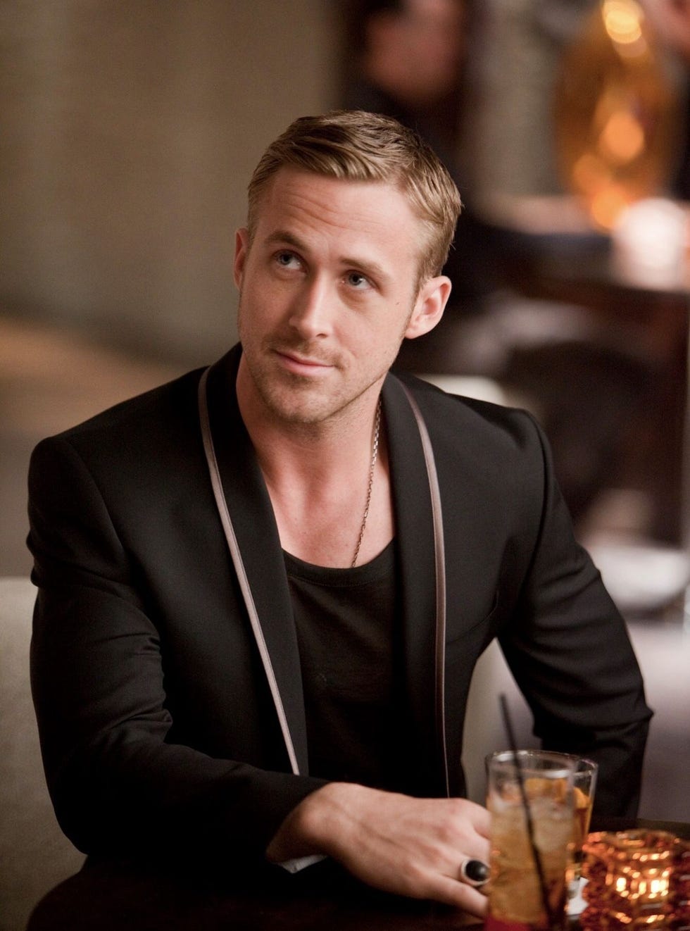 ryan gosling en una escena de crazy, stupid, love