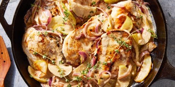 creamy apple bourbon with granny smith apples red onion mustard fresh thyme cheddar cheese and heavy cream