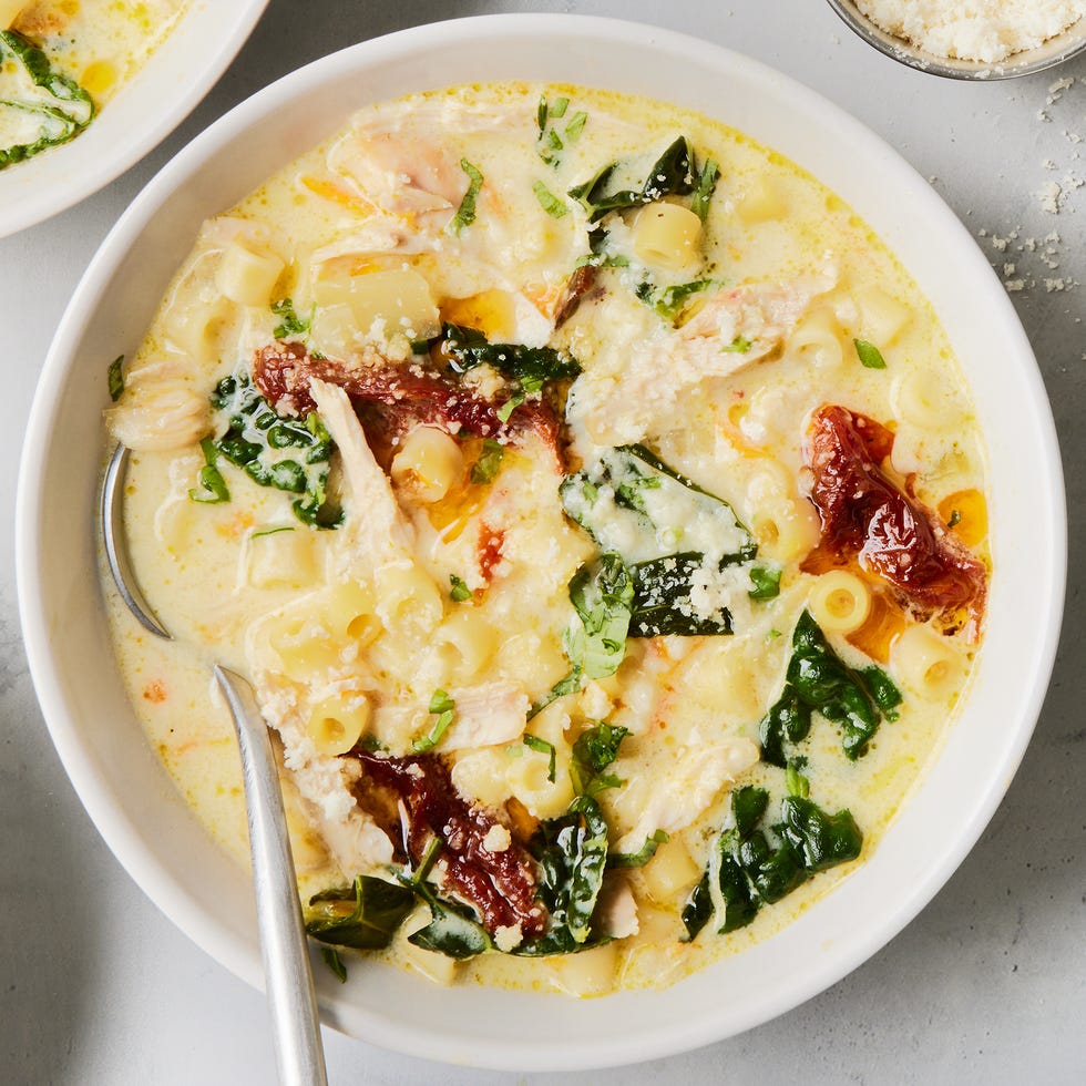 creamy chicken soup with spinach and sun dried tomatoes