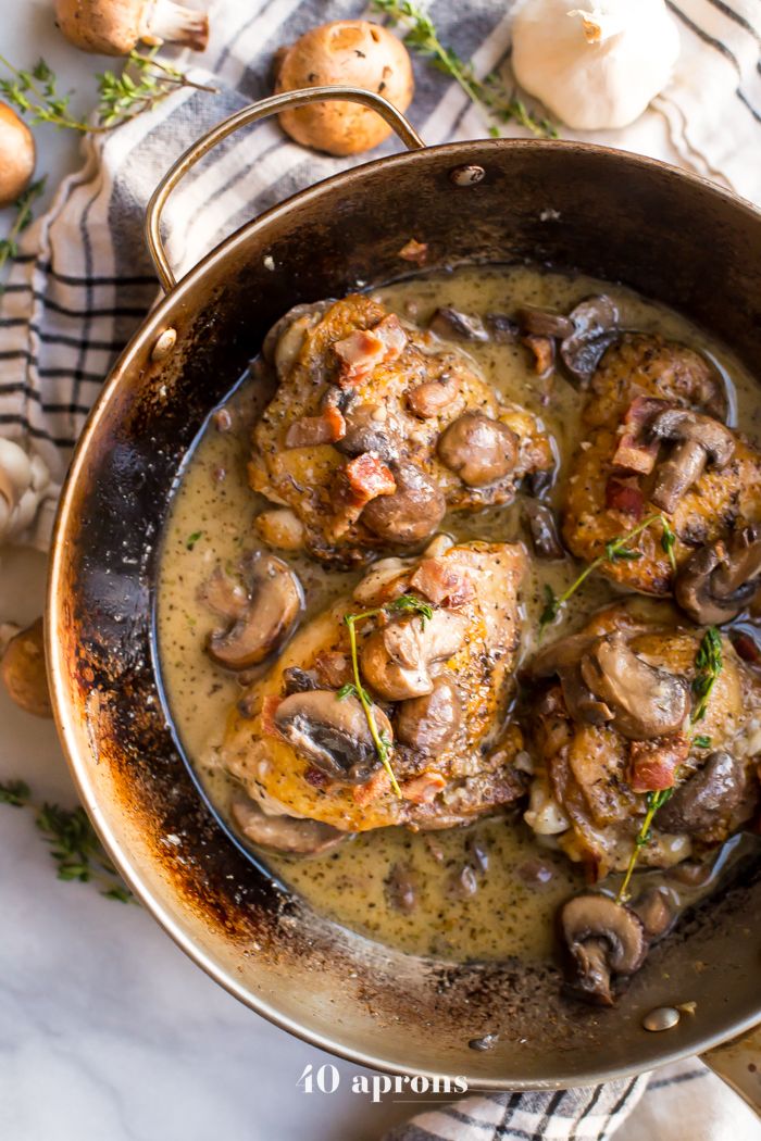 https://hips.hearstapps.com/hmg-prod/images/creamy-whole30-bacon-mushroom-chicken-thighs-4-1550604967.jpg