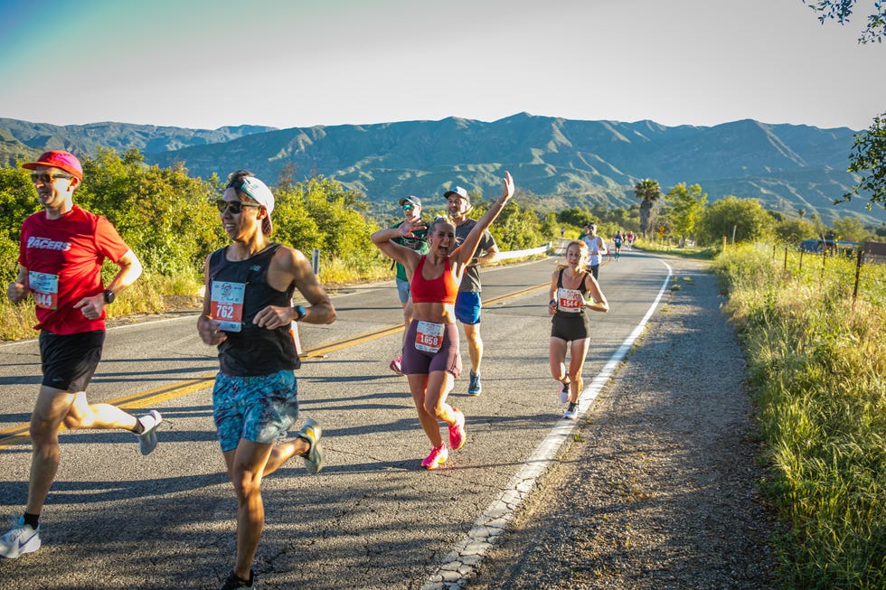 mountain 2 beach marathon and half