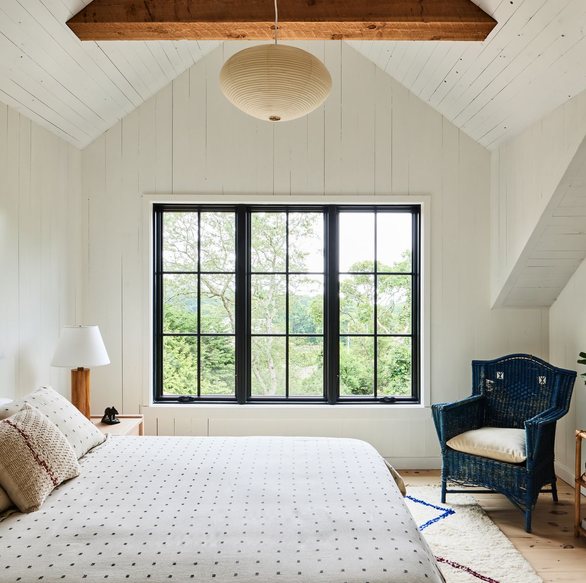 The Best Feng Shui Bed Placement
