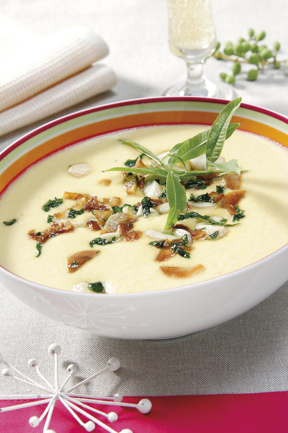 crema de almendras y verduras