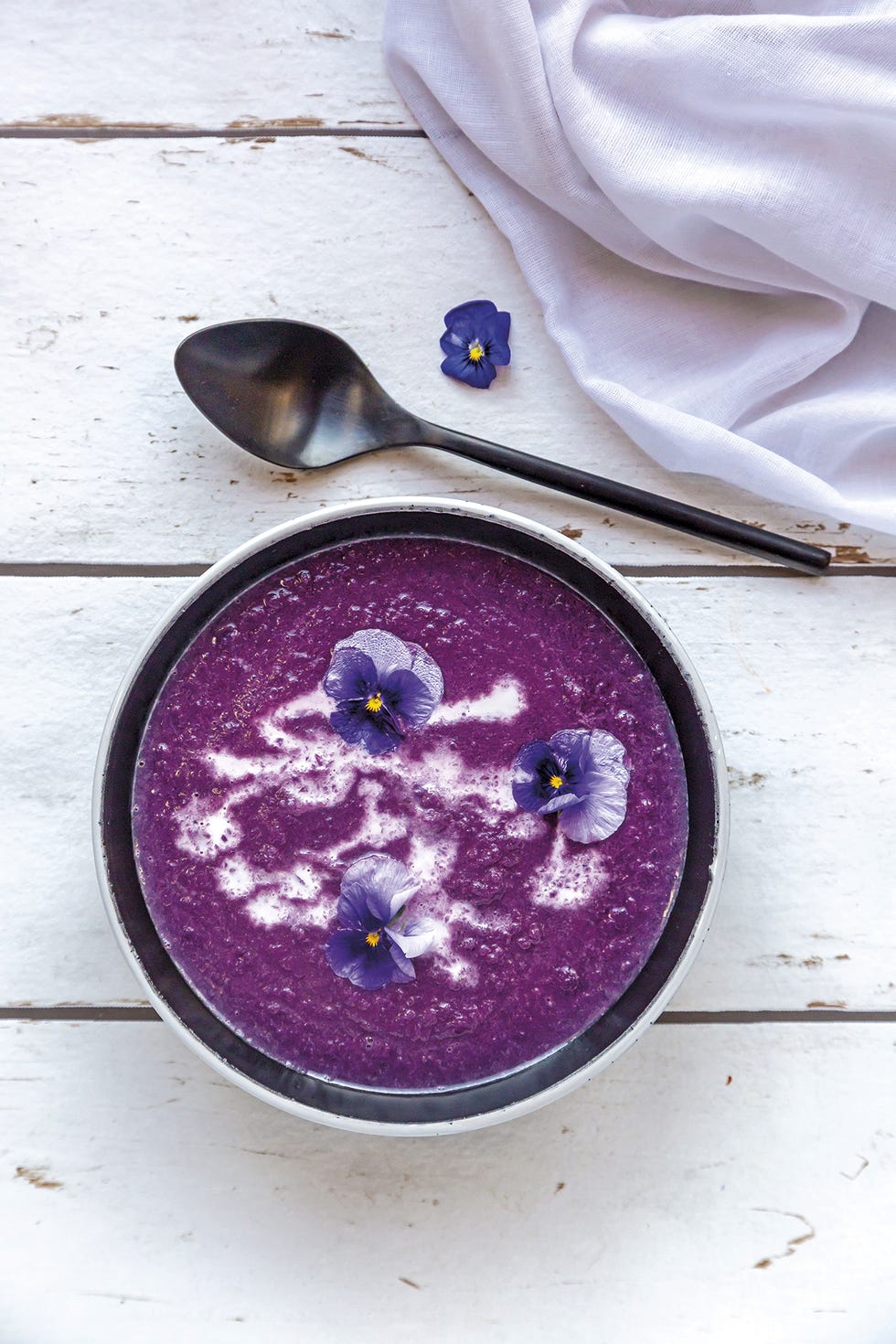 crema de lombarda con flores